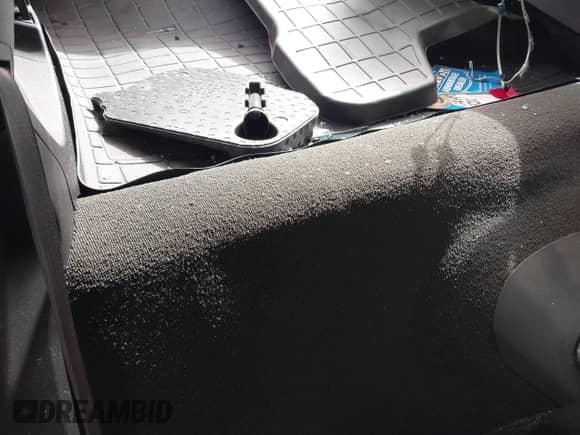 2017 Chevrolet Corvette 3LT with VIN 1G1YF2D75H5107508, listed as a IAAI auction lot 41841970 with 107,296 mi miles and . Bid and sale history available at DreamBid. Image 8.