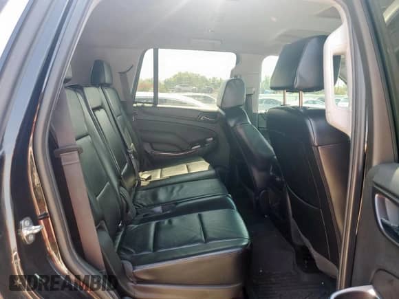 2018 Chevrolet Tahoe LS z VIN 1GNSCAKC8JR166901, wystawiony jako Copart lot #81231255 z przebiegiem 120 063 mil mil oraz Szkoda całkowita • Salvage title. Historia ofert i sprzedaży dostępna na DreamBid. Obrazek 11.