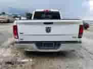 2018 Ram 1500 SLT z VIN 1C6RR6GG8JS303768, wystawiony jako Copart lot #61127565 z przebiegiem 230 959 mil mil oraz Szkoda całkowita • Salvage title. Historia ofert i sprzedaży dostępna na DreamBid. Obrazek 6.