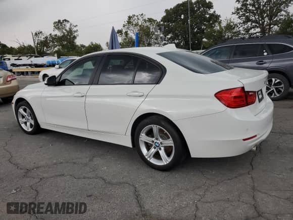 2015 BMW 3 Series 328d с VIN WBA3D3C52FK157856, выставлен на аукционе Copart как лот 86266155 с пробегом 177 396 миль миль и Чистый • Clean title. История ставок и продаж доступна на DreamBid. Изображение 2.