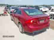 2012 Volvo S60 T5 с VIN YV1622FS0C2120103, выставлен на аукционе IAAI как лот 43214819 с пробегом 104 685 миль миль и . История ставок и продаж доступна на DreamBid. Изображение 3.