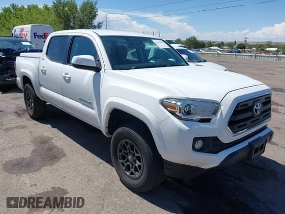 2017 Toyota Tacoma SR5 with VIN 3TMCZ5AN3HM085600, listed as a IAAI auction lot 43176302 with 105,581 mi miles and . Bid and sale history available at DreamBid. Image 1.