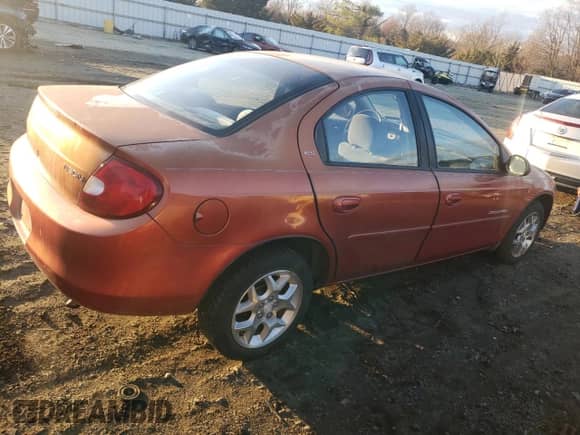 2000 Dodge Neon Highline z VIN 1B3ES46CXYD687325, wystawiony jako Copart lot #82976764 z przebiegiem 43 964 mil mil oraz Szkoda całkowita • Salvage title. Historia ofert i sprzedaży dostępna na DreamBid. Obrazek 3.