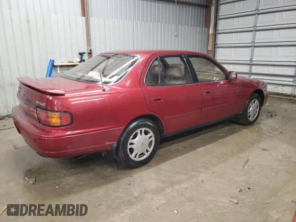 1993 Toyota Camry с VIN 4T1VK13E5PU085316, выставлен на аукционе Copart как лот 86321224 с пробегом 277 552 миль миль и Списание • Salvage title. История ставок и продаж доступна на DreamBid. Изображение 3.