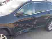 2016 Jeep Cherokee Latitude с VIN 1C4PJMCS6GW251886, выставлен на аукционе IAAI как лот 43208251 с пробегом 108 670 миль миль и . История ставок и продаж доступна на DreamBid. Изображение 6.