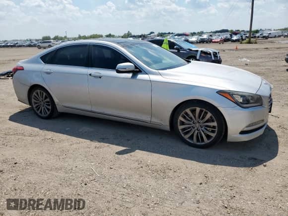 2015 Hyundai Genesis 5.0L z VIN KMHGN4JF7FU060610, wystawiony jako Copart lot #71366155 z przebiegiem 88 411 mil mil oraz Szkoda całkowita • Salvage title. Historia ofert i sprzedaży dostępna na DreamBid. Obrazek 4.