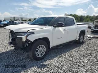 2025 Toyota Tundra SR with VIN 5TFLA5AB5SX045386, listed as a Copart auction lot 64960745 with 6,467 mi miles and Salvage title. Bid and sale history available at DreamBid. Image 1.