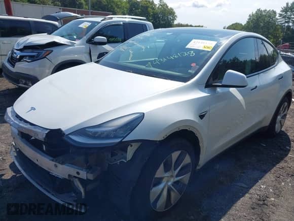 2020 Tesla Model Y Long Range с VIN 5YJYGDEE8LF035966, выставлен на аукционе IAAI как лот 43148128 с пробегом 107 508 миль миль и . История ставок и продаж доступна на DreamBid. Изображение 17.