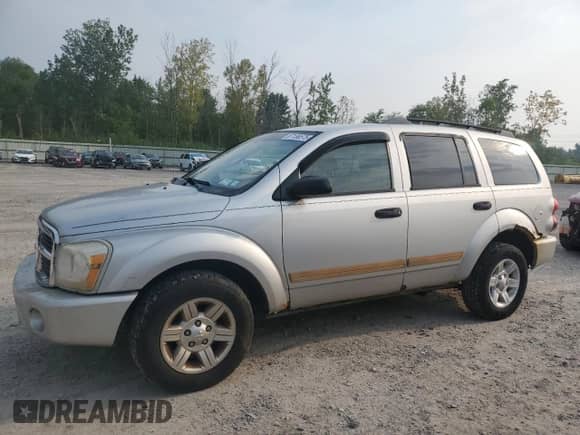 2005 Dodge Durango SLT with VIN 1D4HB48D65F549303, listed as a Copart auction lot 67136575 with 170,093 mi miles and Clean title. Bid and sale history available at DreamBid. Image 1.