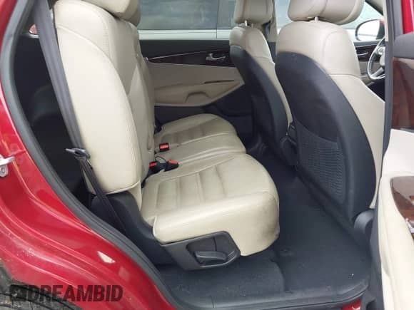 2016 Kia Sorento EX with VIN 5XYPH4A15GG012039, listed as a IAAI auction lot 43300052 with 103,439 mi miles and . Bid and sale history available at DreamBid. Image 8.