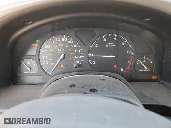 2000 Saturn LS with VIN 1G8JW52R0YY636923, listed as a Copart auction lot 62186235 with 335,017 mi miles and Salvage title. Bid and sale history available at DreamBid. Image 9.