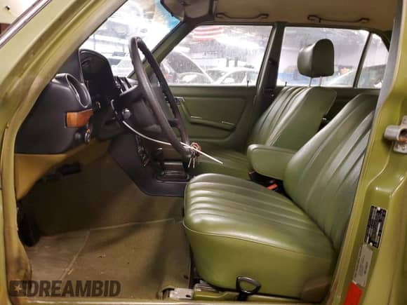 1980 Mercedes-Benz 300 с VIN 12313012180013, выставлен на аукционе Copart как лот 75965224 с пробегом 132 241 миль миль и Чистый • Clean title. История ставок и продаж доступна на DreamBid. Изображение 7.