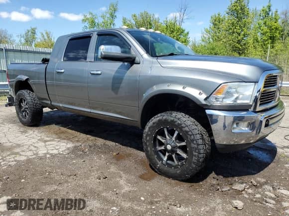 2010 Dodge 2500 SLT with VIN 3D7UT2HL2AG134465, listed as a Copart auction lot 55632165 with 216,276 mi miles and Clean title. Bid and sale history available at DreamBid. Image 4.