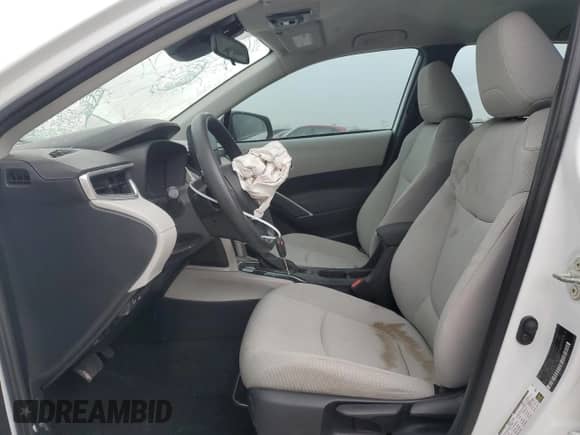 2024 Toyota Corolla Cross L с VIN 7MUAAAAG7RV075720, выставлен на аукционе Copart как лот 69745205 с пробегом 32 257 миль миль и На запчасти • Non repairable. История ставок и продаж доступна на DreamBid. Изображение 7.