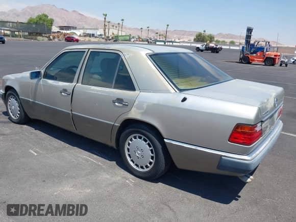 1991 Mercedes-Benz 300 с VIN WDBEA30E8MB483309, выставлен на аукционе IAAI как лот 42909674 с пробегом 9 783 миль миль и . История ставок и продаж доступна на DreamBid. Изображение 3.