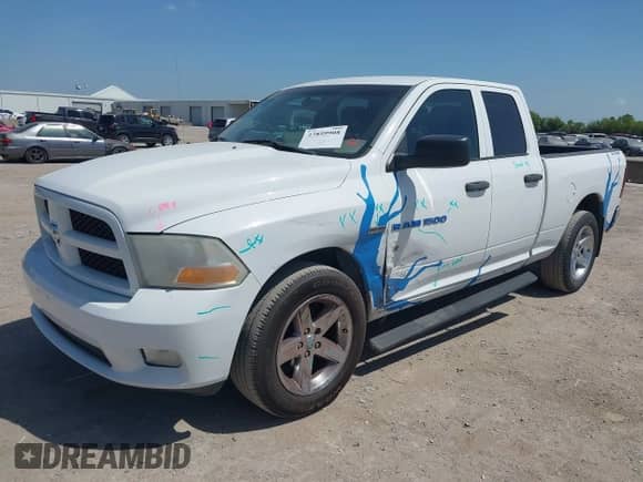 2012 Ram 1500 Express с VIN 1C6RD6FT3CS228719, выставлен на аукционе IAAI как лот 42859908 с пробегом 210 262 миль миль и . История ставок и продаж доступна на DreamBid. Изображение 2.