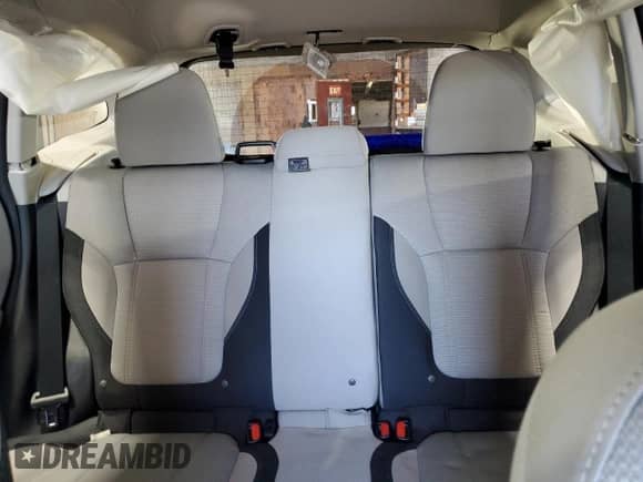 2024 Subaru Forester z VIN JF2SKAAC9RH503625, wystawiony jako Copart lot #81061615 z przebiegiem 27 329 mil mil oraz Szkoda całkowita • Salvage title. Historia ofert i sprzedaży dostępna na DreamBid. Obrazek 10.