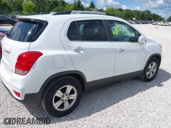 2018 Chevrolet Trax LT with VIN KL7CJLSB5JB689532, listed as a IAAI auction lot 43083345 with 81,283 mi miles and . Bid and sale history available at DreamBid. Image 4.
