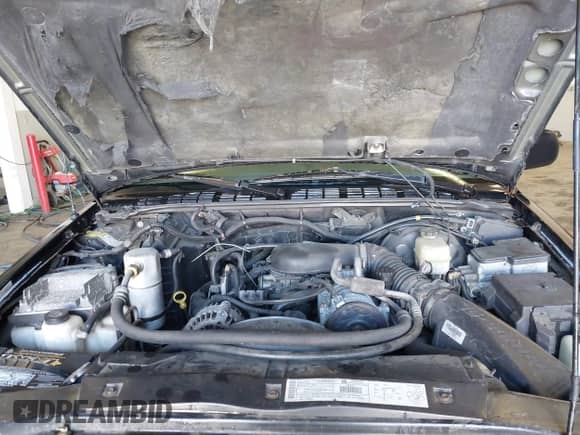 2001 Chevrolet Blazer LS with VIN 1GNCS18W51K260297, listed as a IAAI auction lot 41697909 with 144,564 mi miles and . Bid and sale history available at DreamBid. Image 10.