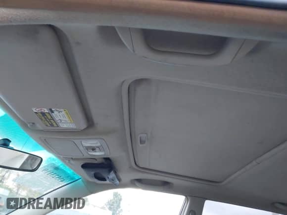 2004 Toyota Highlander with VIN JTEDP21A040019861, listed as a IAAI auction lot 43523119 with 164,883 mi miles and . Bid and sale history available at DreamBid. Image 17.