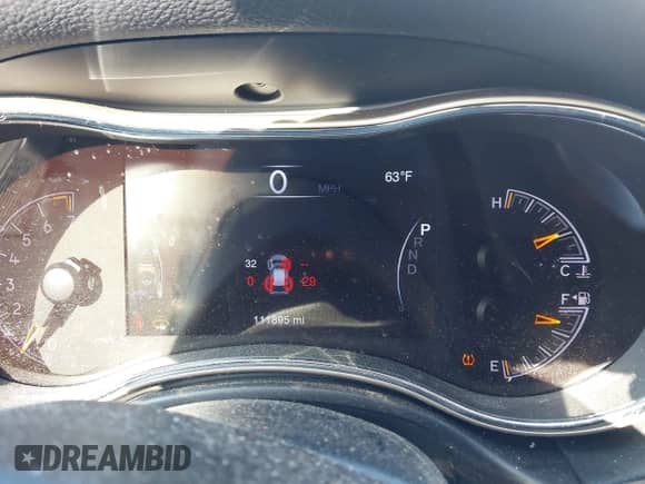 2017 Jeep Grand Cherokee Limited с VIN 1C4RJFBG2HC778957, выставлен на аукционе IAAI как лот 43321346 с пробегом 111 895 миль миль и . История ставок и продаж доступна на DreamBid. Изображение 7.