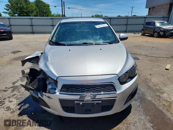2015 Chevrolet Sonic LS с VIN 1G1JB6SG3F4113902, выставлен на аукционе Copart как лот 64448205 с пробегом 57 490 миль миль и Списание • Salvage title. История ставок и продаж доступна на DreamBid. Изображение 5.