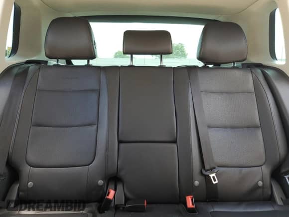 2012 Volkswagen Tiguan S с VIN WVGAV7AX4CW000140, выставлен на аукционе Copart как лот 80901355 с пробегом 133 056 миль миль и Списание • Salvage title. История ставок и продаж доступна на DreamBid. Изображение 10.