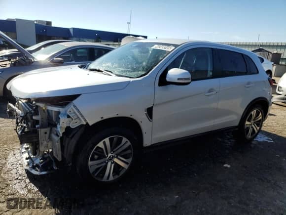 2024 Mitsubishi Outlander S с VIN JA4ARUAUXRU009002, выставлен на аукционе Copart как лот 84249245 с пробегом 37 764 миль миль и Списание • Salvage title. История ставок и продаж доступна на DreamBid. Изображение 1.