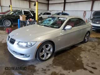 2011 BMW 3 Series 335i с VIN WBADX7C54BE579977, выставлен на аукционе Copart как лот 62129065 с пробегом 67 885 миль миль и Списание • Salvage title. История ставок и продаж доступна на DreamBid. Изображение 1.