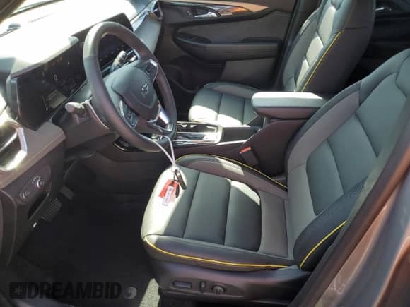 2025 Chevrolet TrailBlazer ACTIV с VIN KL79MVSL6SB010097, выставлен на аукционе Copart как лот 66218055 с пробегом 1 942 миль миль и Списание • Salvage title. История ставок и продаж доступна на DreamBid. Изображение 7.