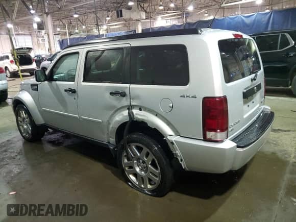 2011 Dodge Nitro Heat with VIN 1D4PU4GX1BW505559, listed as a Copart auction lot 43015305 with 180,948 mi miles and Clean title. Bid and sale history available at DreamBid. Image 2.