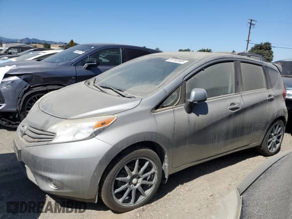 2014 Nissan Note S Plus with VIN 3N1CE2CP9EL399622, listed as a Copart auction lot 59783585 with 109,628 mi miles and Clean title. Bid and sale history available at DreamBid. Image 1.
