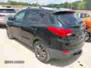 2015 Hyundai Tucson SE with VIN KM8JU3AG2FU101382, listed as a IAAI auction lot 42828657 with 129,221 mi miles and . Bid and sale history available at DreamBid. Image 3.