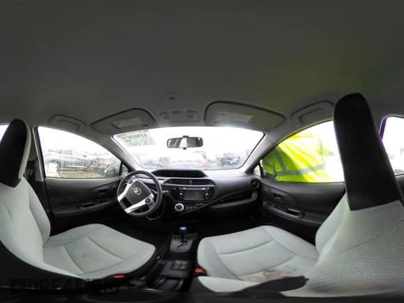 2015 Toyota Prius One z VIN JTDKDTB35F1575641, wystawiony jako IAAI lot #41803870 z przebiegiem 129 286 mil mil oraz . Historia ofert i sprzedaży dostępna na DreamBid. Obrazek 20.