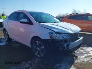 2019 Chevrolet Sonic Premier с VIN 1G1JF5SB3K4121379, выставлен на аукционе IAAI как лот 41743380 с пробегом 77 515 миль миль и . История ставок и продаж доступна на DreamBid. Изображение 1.