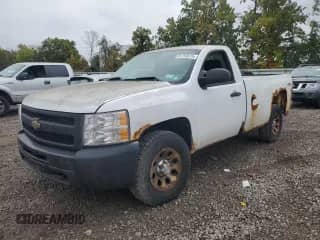 2011 Chevrolet Silverado 1500 Work Truck z VIN 1GCNKPEX9BZ457337, wystawiony jako Copart lot #81752675 z przebiegiem 181 916 mil mil oraz Czysty tytuł • Clean title. Historia ofert i sprzedaży dostępna na DreamBid. Obrazek 1.