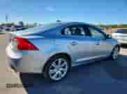 2013 Volvo S60 T6 R-Design Platinum с VIN YV1902FH1D2230439, выставлен на аукционе Copart как лот 85838645 с пробегом 62 484 миль миль и Списание • Salvage title. История ставок и продаж доступна на DreamBid. Изображение 3.