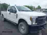 2019 Ford F-250 XL z VIN 1FT7X2B62KEC61594, wystawiony jako IAAI lot #43053828 z przebiegiem 140 520 mil mil oraz . Historia ofert i sprzedaży dostępna na DreamBid. Obrazek 1.