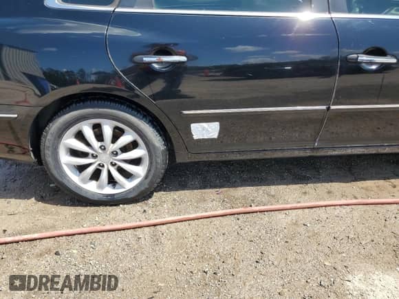 2009 Hyundai Azera GLS с VIN KMHFC46D39A350678, выставлен на аукционе Copart как лот 68892514 с пробегом Не указан миль и Списание • Salvage title. История ставок и продаж доступна на DreamBid. Изображение 12.