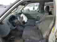 2004 Nissan Frontier XE z VIN 1N6ED29X84C419592, wystawiony jako Copart lot #42832905 z przebiegiem Nie podano mil oraz Szkoda całkowita • Salvage title. Historia ofert i sprzedaży dostępna na DreamBid. Obrazek 7.