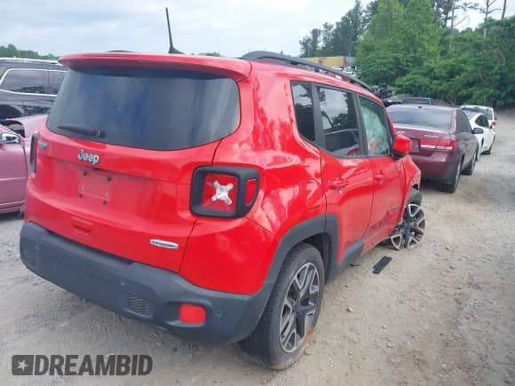2018 Jeep Renegade Latitude with VIN ZACCJABB3JPG91146, listed as a IAAI auction lot 42296772 with 96,469 mi miles and . Bid and sale history available at DreamBid. Image 4.