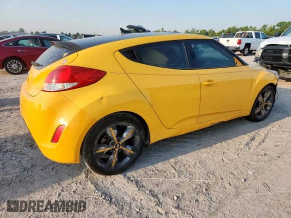 2016 Hyundai Veloster с VIN KMHTC6AD5GU293434, выставлен на аукционе Copart как лот 71713645 с пробегом 121 224 миль миль и Списание • Salvage title. История ставок и продаж доступна на DreamBid. Изображение 3.