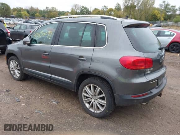 2012 Volkswagen Tiguan S с VIN WVGAV7AXXCW005276, выставлен на аукционе IAAI как лот 43450077 с пробегом 184 064 миль миль и . История ставок и продаж доступна на DreamBid. Изображение 3.