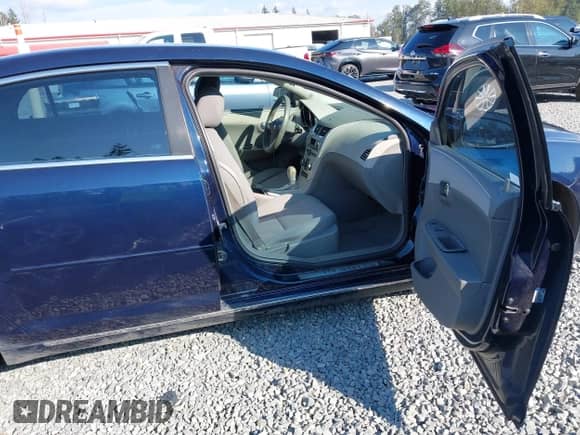 2008 Chevrolet Malibu 1LT с VIN 1G1ZH57BX8F208196, выставлен на аукционе IAAI как лот 43182017 с пробегом 141 971 миль миль и . История ставок и продаж доступна на DreamBid. Изображение 5.