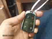 2016 Cadillac Escalade ESV Platinum с VIN 1GYS4KKJ1GR104298, выставлен на аукционе IAAI как лот 42347329 с пробегом 140 059 миль миль и . История ставок и продаж доступна на DreamBid. Изображение 11.