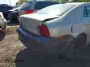 2011 Chevrolet Malibu 1LS z VIN 1G1ZB5E11BF242224, wystawiony jako IAAI lot #43378842 z przebiegiem 189 703 mil mil oraz . Historia ofert i sprzedaży dostępna na DreamBid. Obrazek 12.