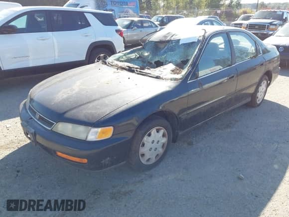 1997 Honda Accord LX with VIN 1HGCD5635VA220267, listed as a IAAI auction lot 43246438 with 260,776 mi miles and . Bid and sale history available at DreamBid. Image 2.