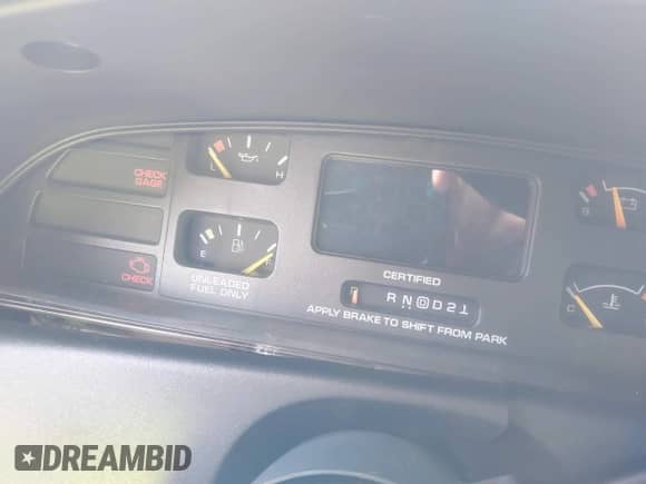 1994 Chevrolet Caprice 1SA Special Value с VIN 1G1BL52P7RR178352, выставлен на аукционе IAAI как лот 42127892 с пробегом Не указан миль и . История ставок и продаж доступна на DreamBid. Изображение 7.