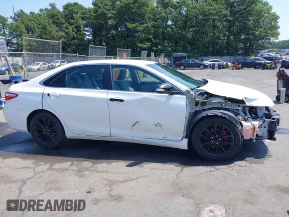 2016 Toyota Camry SE с VIN 4T1BF1FK1GU222924, выставлен на аукционе IAAI как лот 42838516 с пробегом 147 647 миль миль и . История ставок и продаж доступна на DreamBid. Изображение 14.