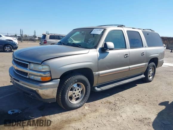 2001 Chevrolet Suburban LS with VIN 3GNFK16T41G140679, listed as a IAAI auction lot 42783984 with 98,342 mi miles and . Bid and sale history available at DreamBid. Image 2.